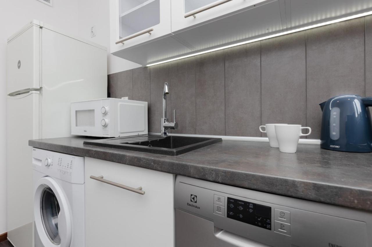 Old Town Spacious Apartment Bonifraterska By Renters Warschau Exterior foto